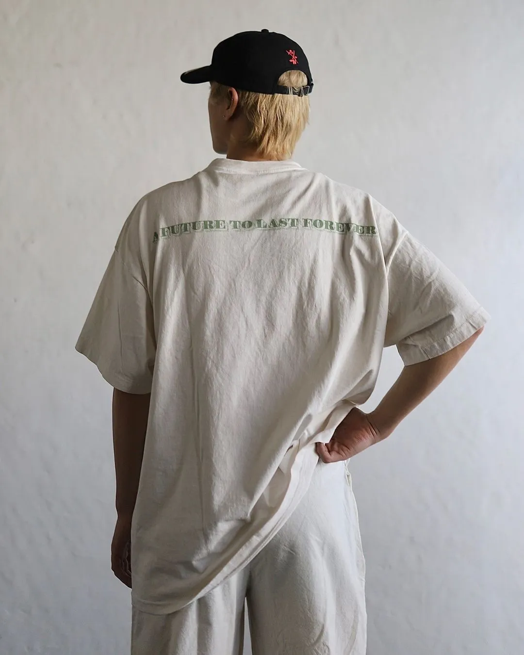 SAINT Mxxxxxx MONEY TEE/WHT dollar necklace, retro short-sleeved, off-white S-XL, ready-to-wear, washed and distressed, authentic level printing, correct accessories/with little angel logo